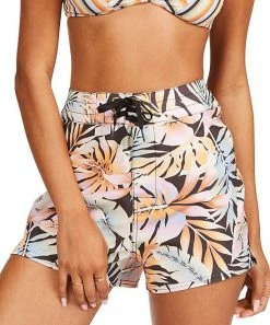New 👏 Billabong Black Pebble Leaf Postcards From Paradise Boardshorts - Juniors ✨