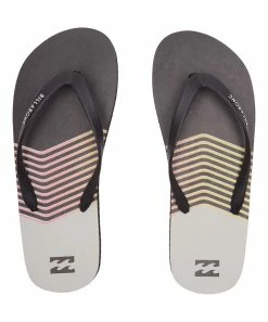 Flash Sale 🤩 Billabong Black & Gray Chevron Toe-Post 🩴 Sandal - Men ✔️