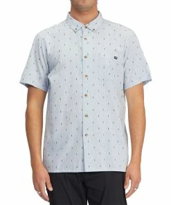 Top 10 ❤️ Billabong Light Blue All Day Jacquard Short-Sleeve Button-Up - Men 💯