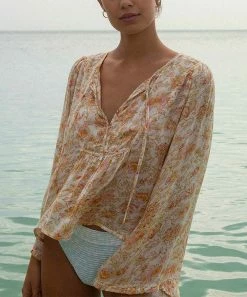 Top 10 🤩 Billabong White & Orange Floral Hippie Days Tie V-Neck Top - Juniors 💯